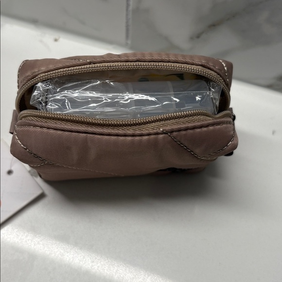 Lug medicine box bag - Picture 2 of 2